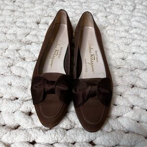 Salvatore Ferragamo suede shoe size 4
